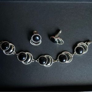 GUC - Vintage Sarah Coventry Black Cabochon Silver Tone Bracelet & Earrings